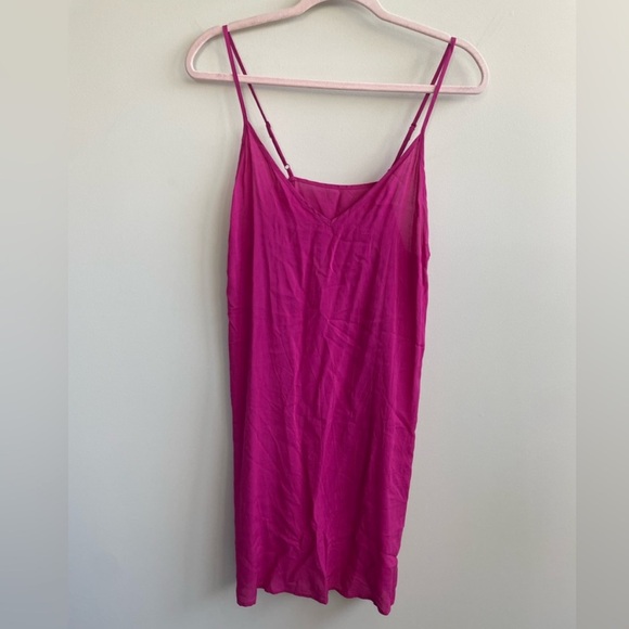 FARM Rio V Neck Slip Solid Hot Pink Spaghetti Strap Beach Short Shift Mini Dress FARM Rio V Neck Slip Solid Hot Pink Spaghetti Strap Beach Short Shift Mini Dress